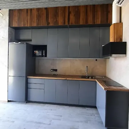 Apartment квартира-студия на 10 ст фонтана *